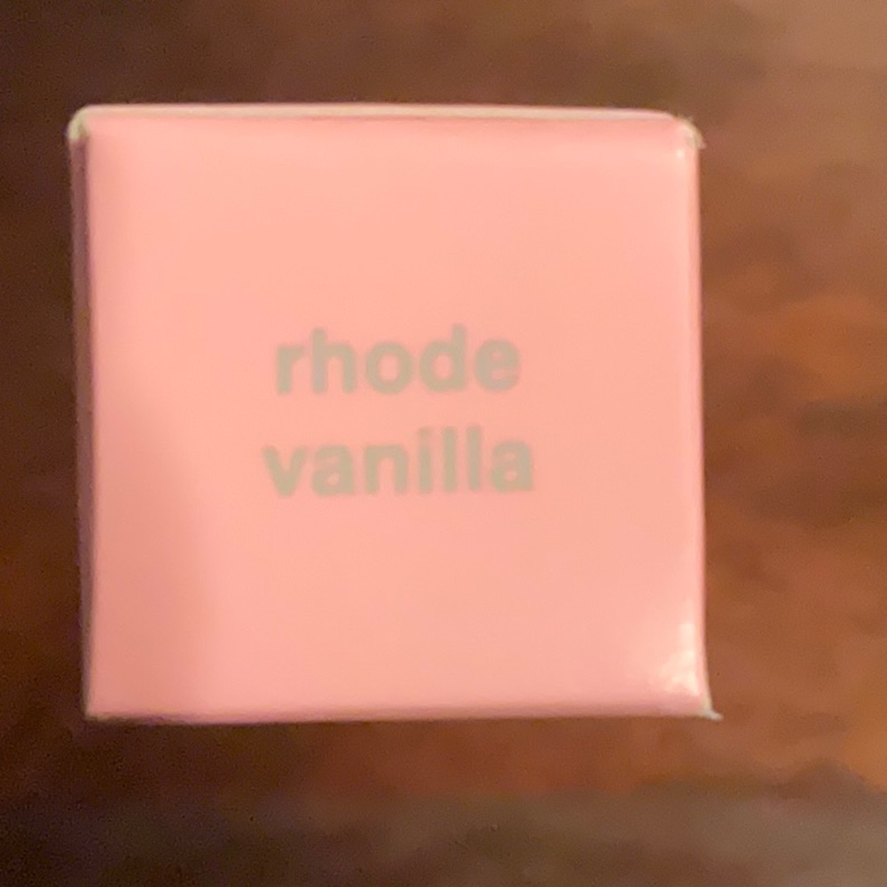 RHODE VANILLA Peptide Lip Tint - Picture 6 of 8